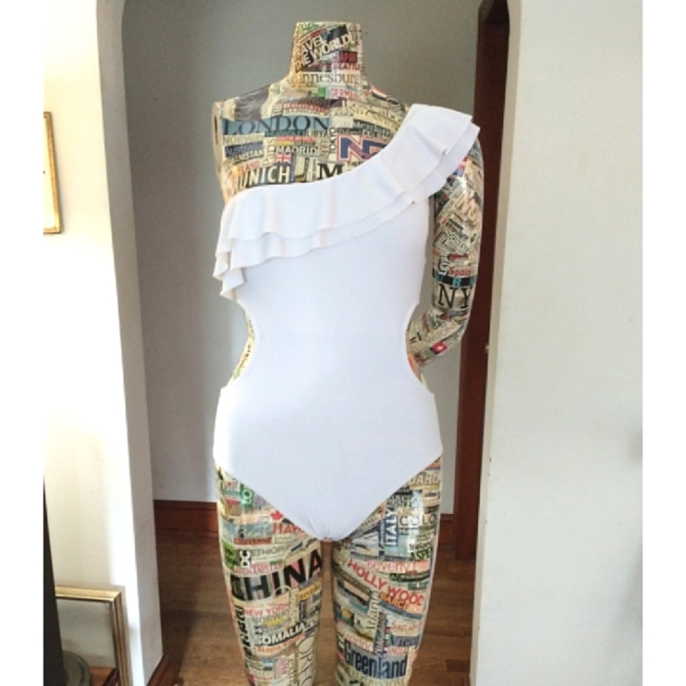 HEAT WAVE SALE!White Ruffle One Shoulder Swimsuit With Cut-outs, sz Medium/Large - Picture 2 of 14